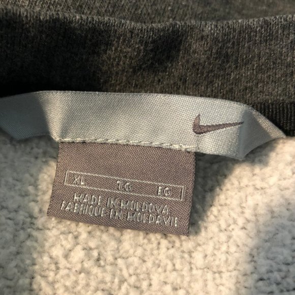 Nike Gray Blend XL Crewneck Sweatshirt - Picture 2 of 2